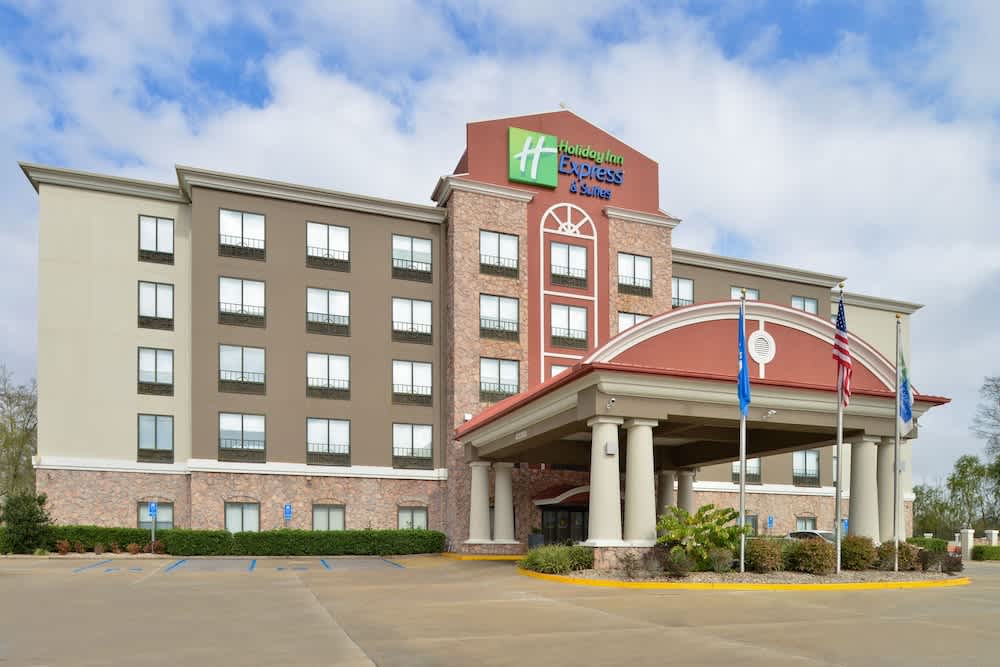 Holiday Inn Express & Suites LA PLACE by IHG 1