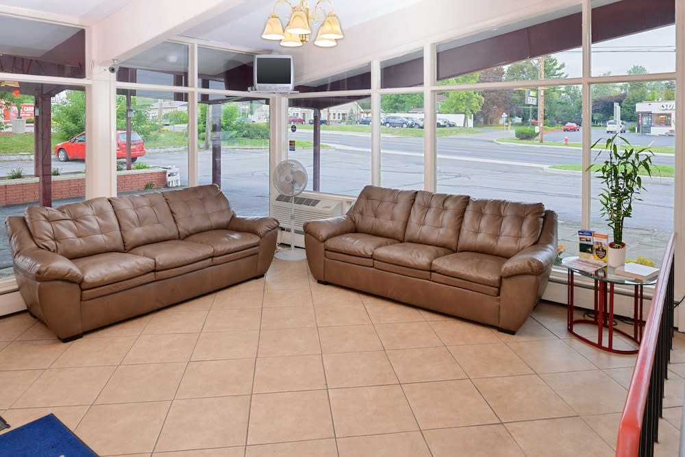 Americas Best Value Inn Geneva 4