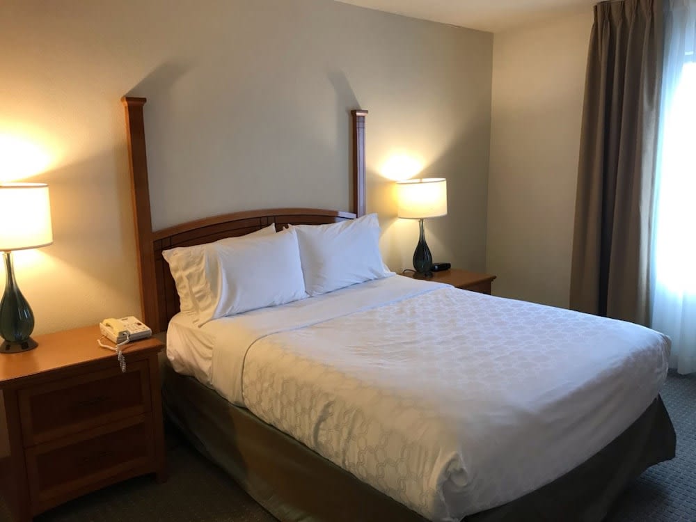 Staybridge Suites Allentown Bethlehem Airport by IHG 3