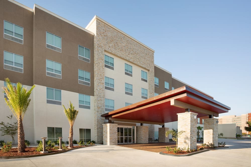 Holiday Inn Express & Suites MCALLEN - MEDICAL CENTER AREA by IHG 1