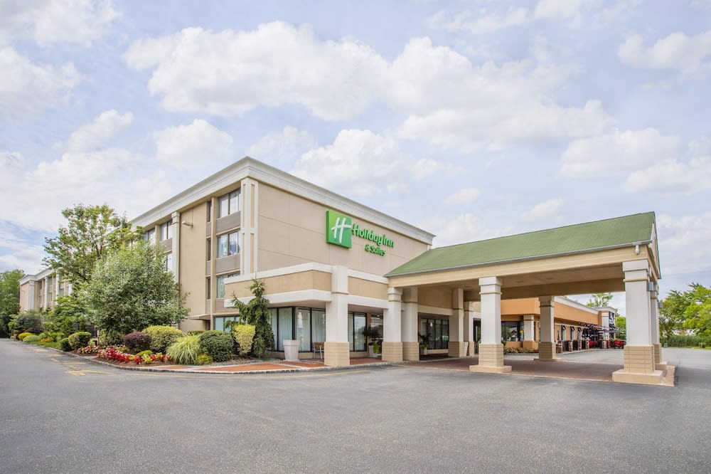 Holiday Inn & Suites PARSIPPANY FAIRFIELD by IHG 1