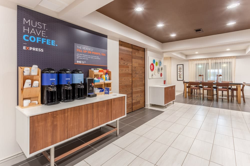 Holiday Inn Express & Suites O'FALLON/SHILOH by IHG 2