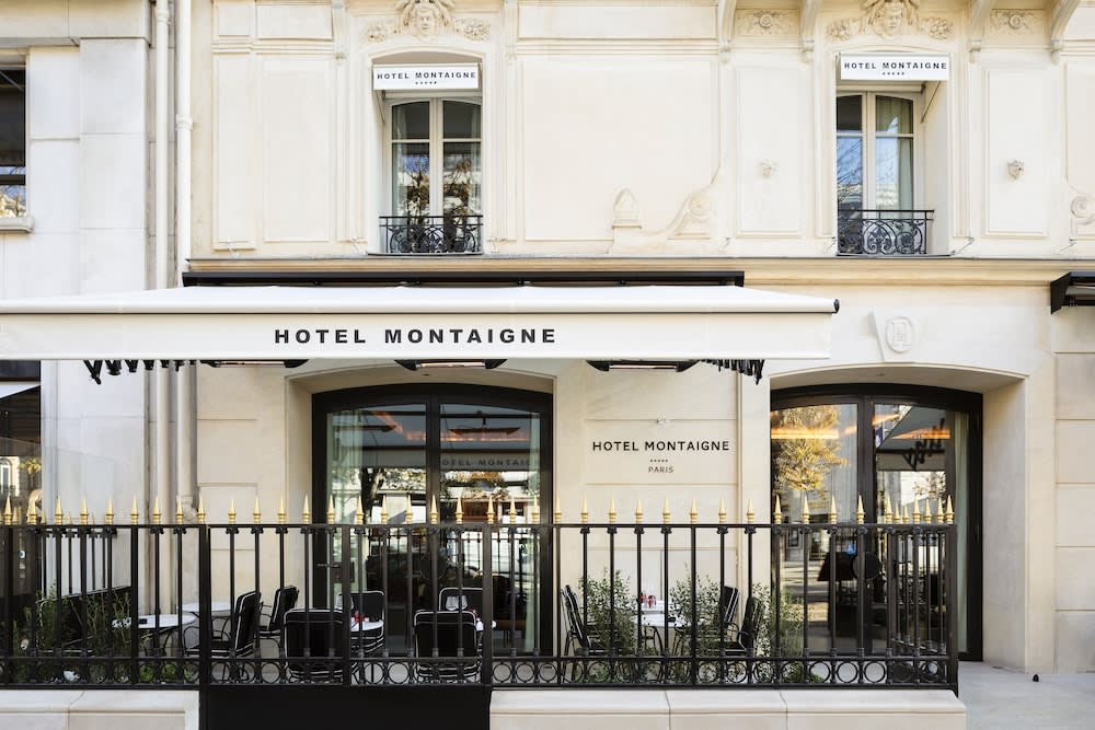 Hôtel Montaigne 1