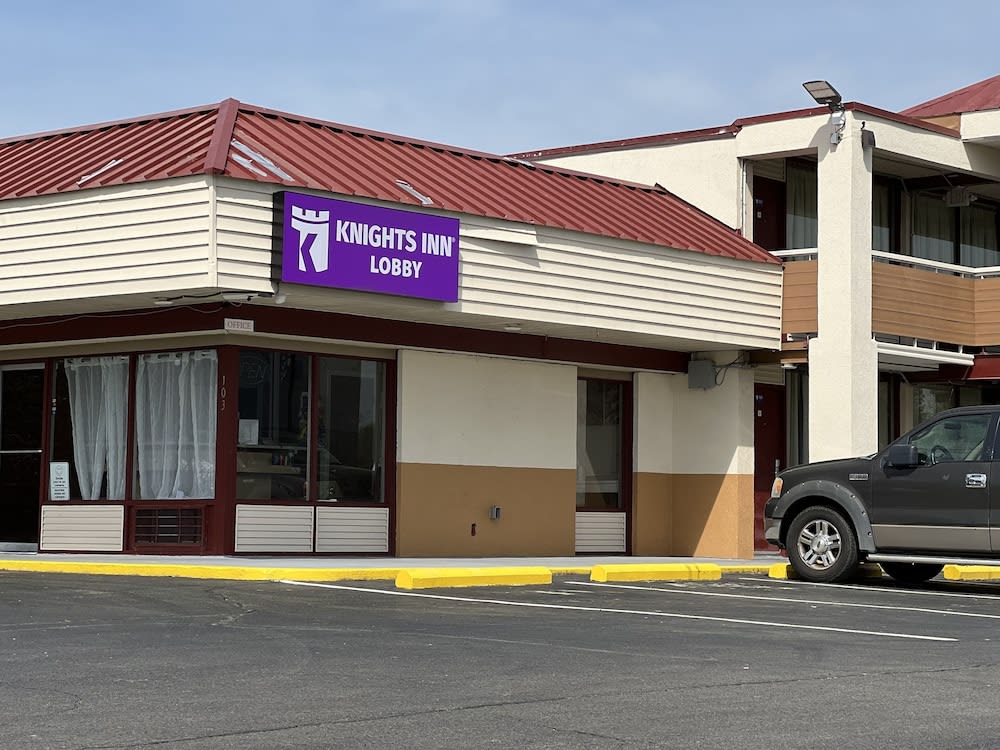 Knights Inn Ashland 1