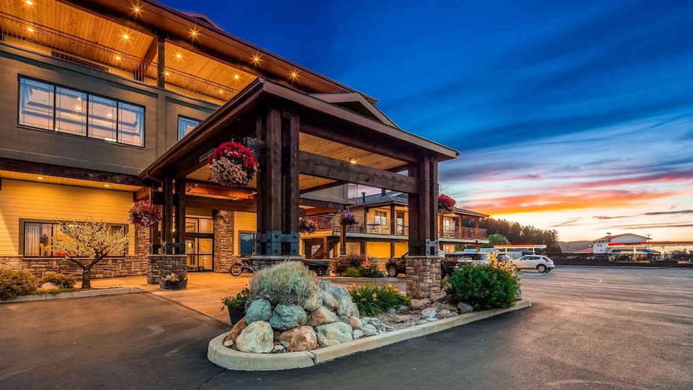 Best Western Plus Flathead Lake Inn and Suites 1