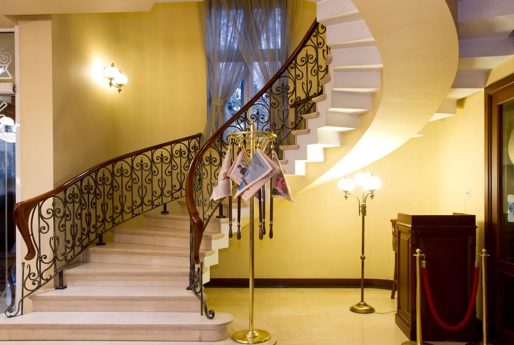 Crystal Palace Boutique Hotel 2