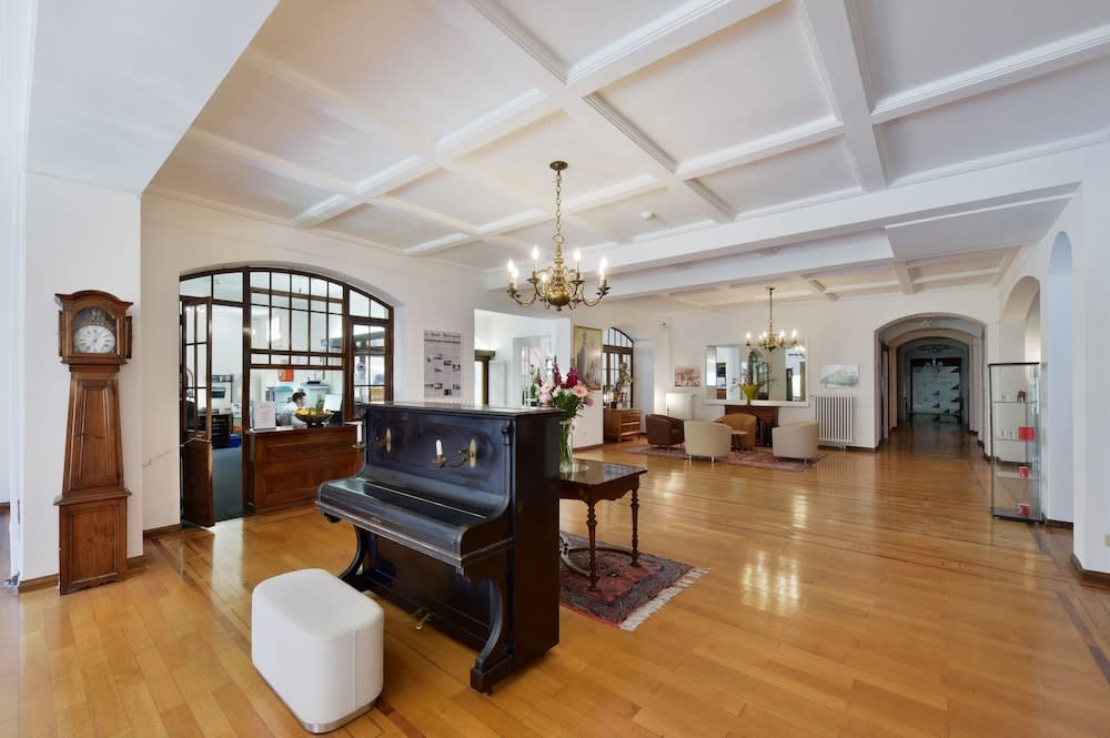 J5 Hotels Helvetie & La Brasserie 3