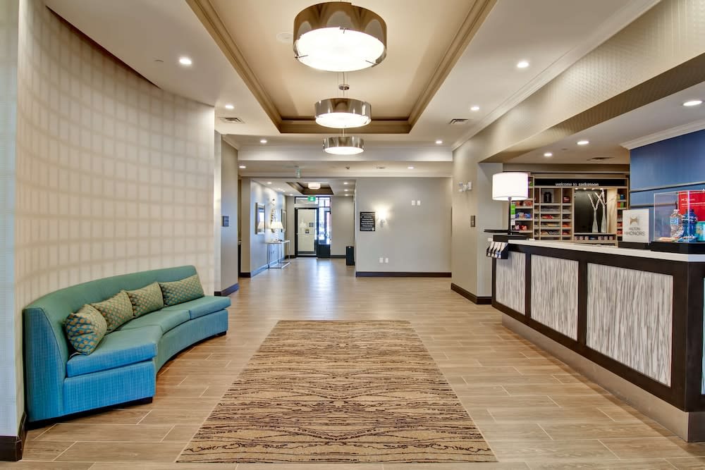 Hampton Inn & Suites by Hilton Saskatoon Airport 2