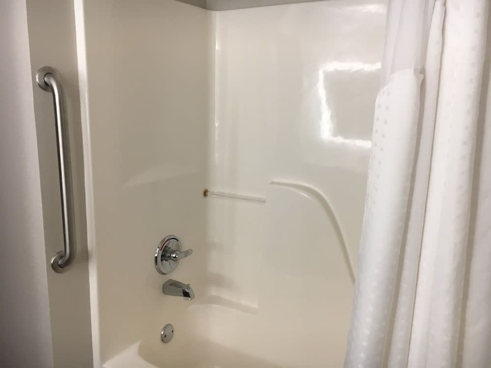 Holiday Inn Express & Suites THOMASVILLE by IHG 2