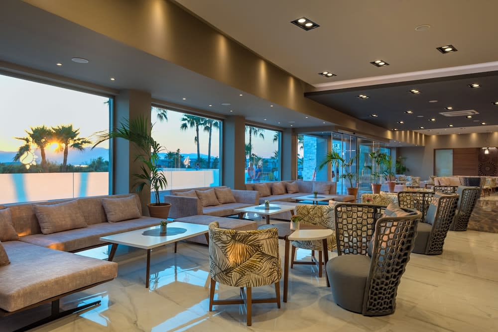 Solimar Aquamarine Resort 2