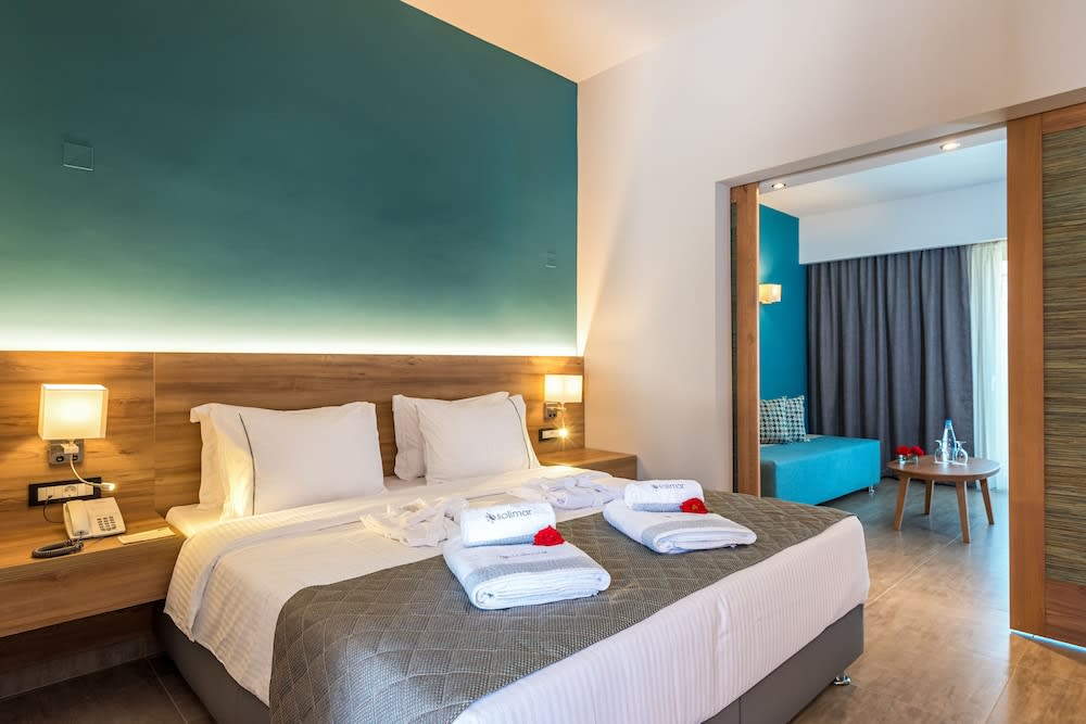 Solimar Aquamarine Resort 4