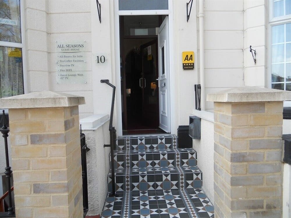 All Seasons Guest House 1