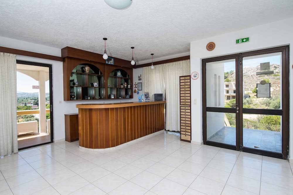 Hotel Eleni Anagros 4