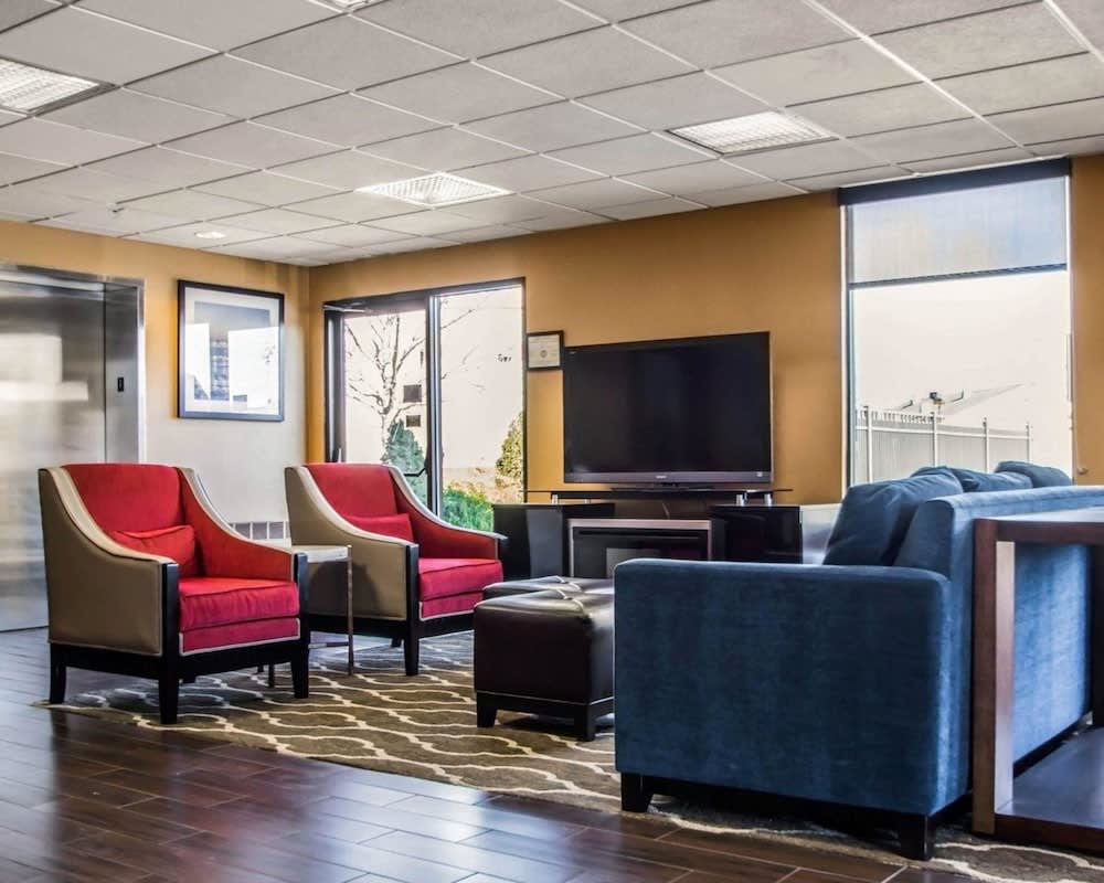 Quality Inn & Suites NJ State Capital Area 2