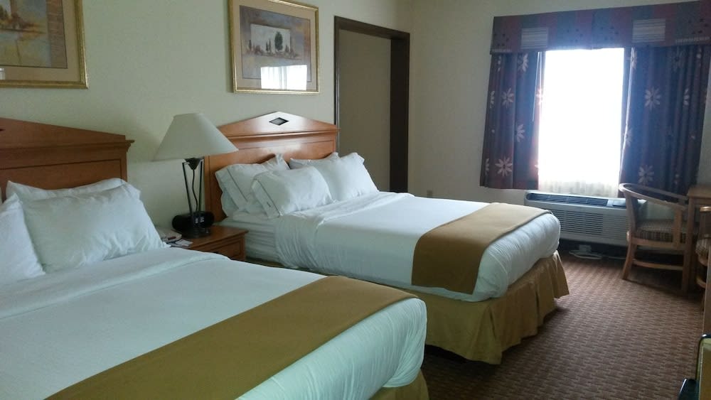 Holiday Inn Express Hotel & Suites Jenks by IHG 5