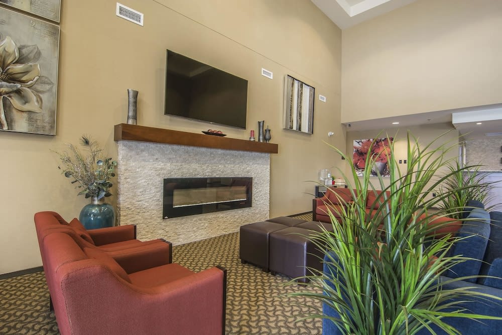 Comfort Suites Regina 5