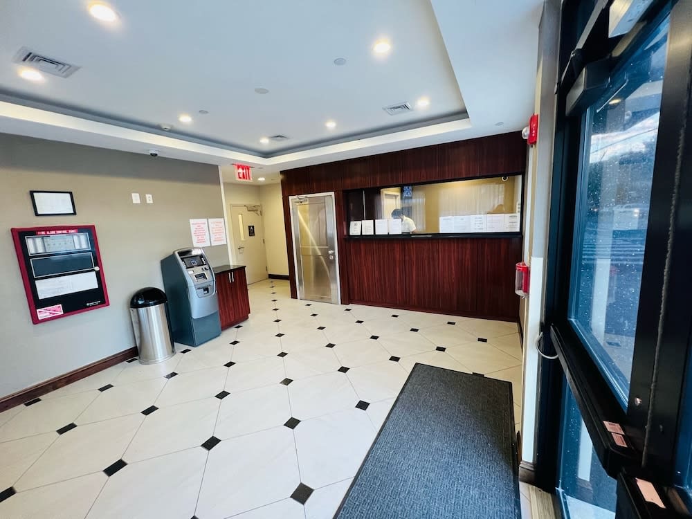 Rockaway Hotel Brooklyn 1