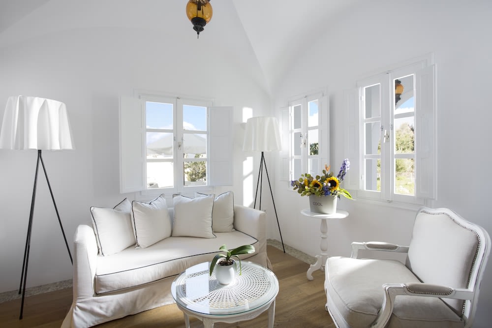 Katikies Santorini - Gea House - The Leading Hotels Of The World 2