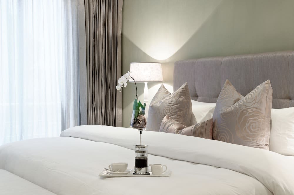 Sugar Hotel 1