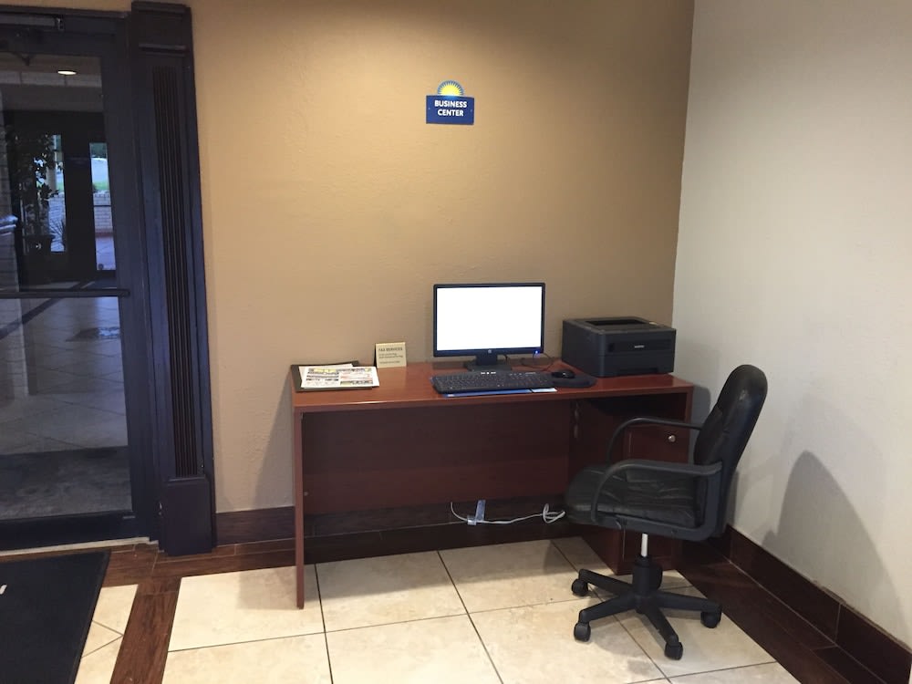 Days Inn by Wyndham New Braunfels 4