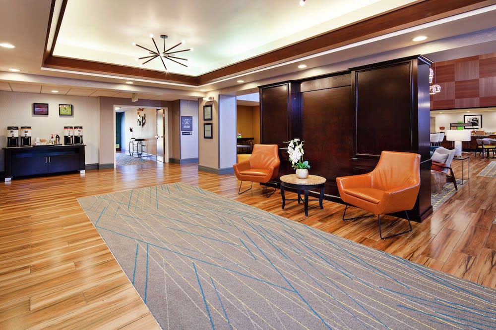 Hampton Inn & Suites Chino Hills 4