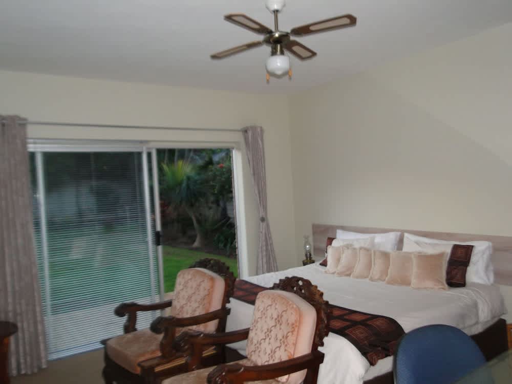 Bluewater Beach Accommodation 3