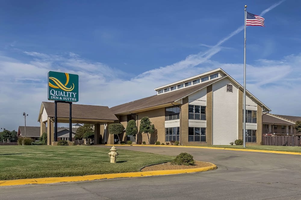 Quality Inn & Suites Stuttgart North 1