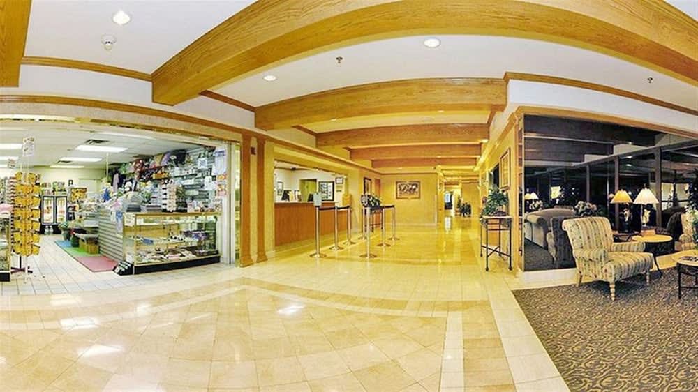 GetAways at the Jockey Club 2