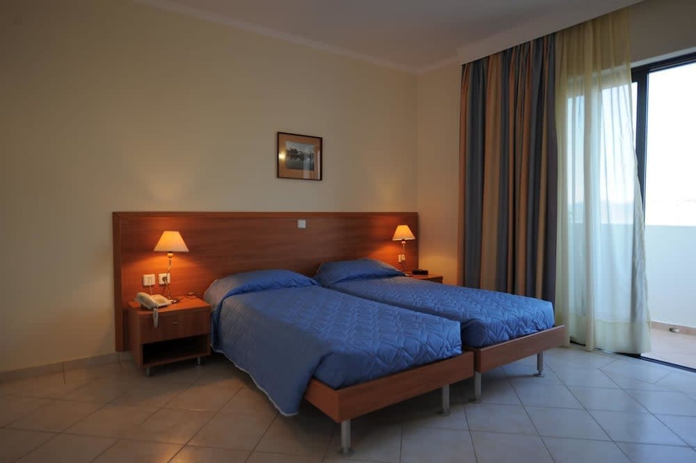 Golden View Studios 2