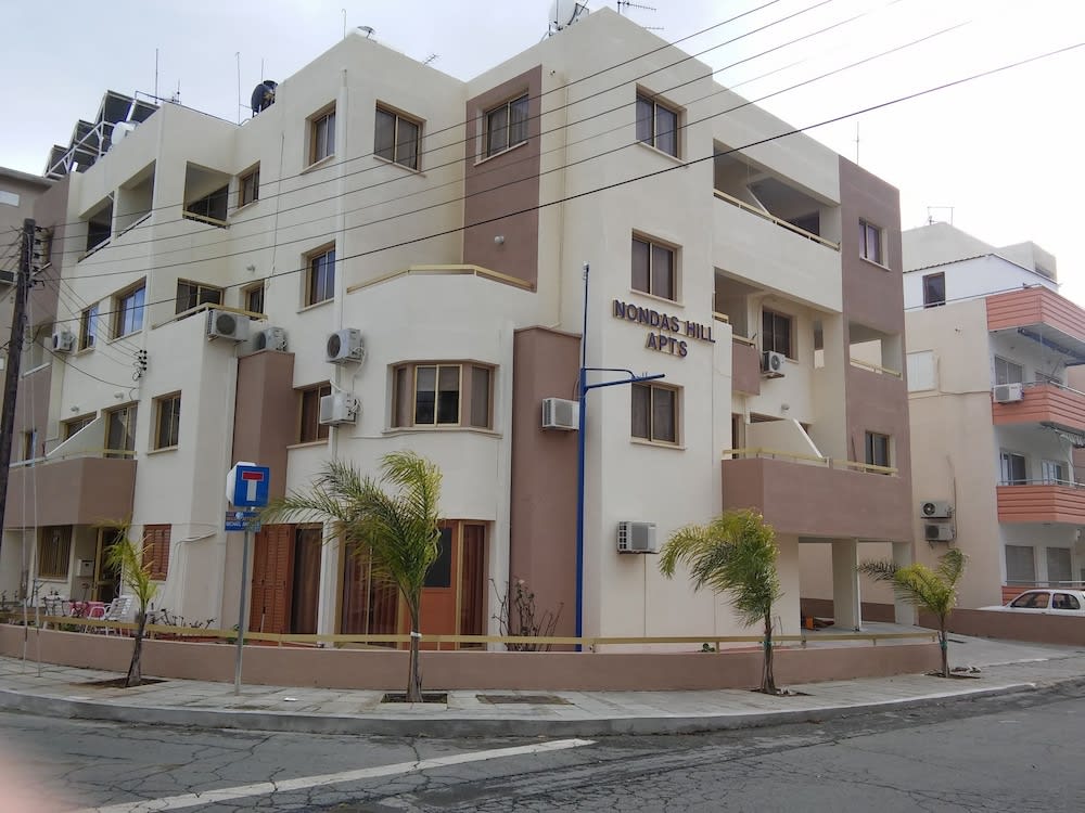 Nondas Hill Hotel Apartments 1