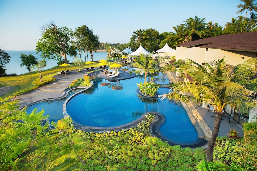 The ShellSea Krabi I Luxury Beach Front Resort & Pool Villa 1