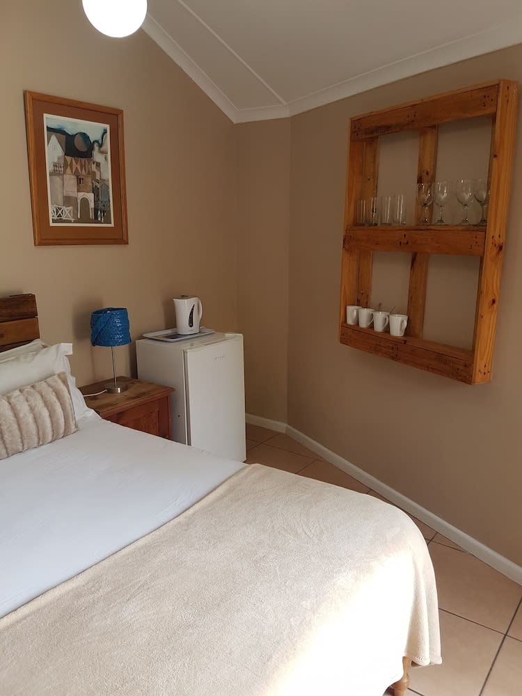 Oasis Shanti Backpackers 2