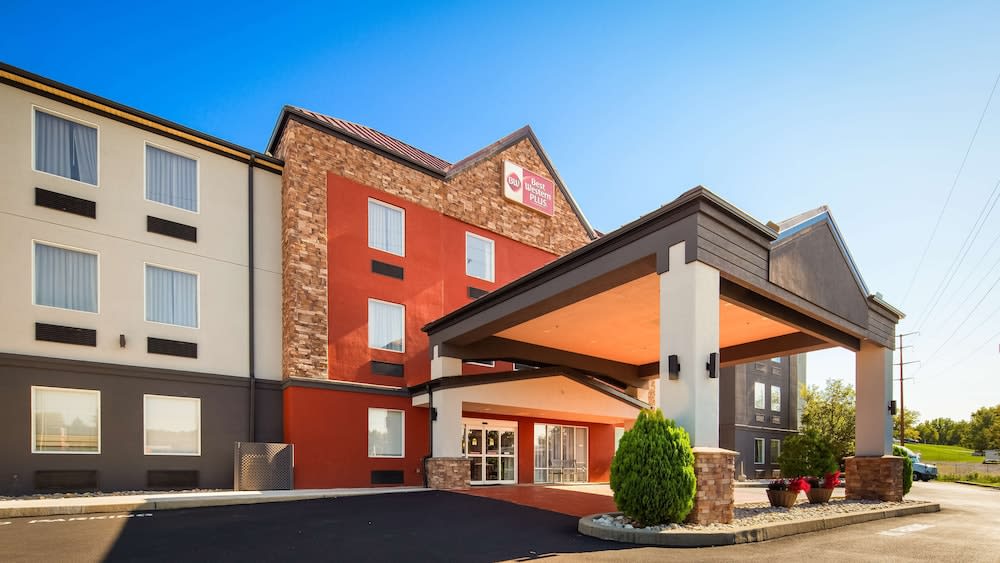 Best Western Plus New Cumberland 1