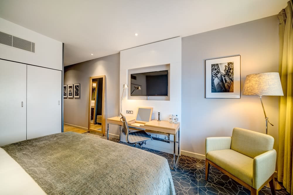 Apex City of Bath Hotel 4