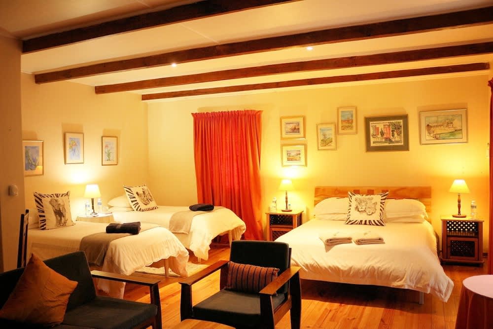 Steytlerville Villa Guest house 2