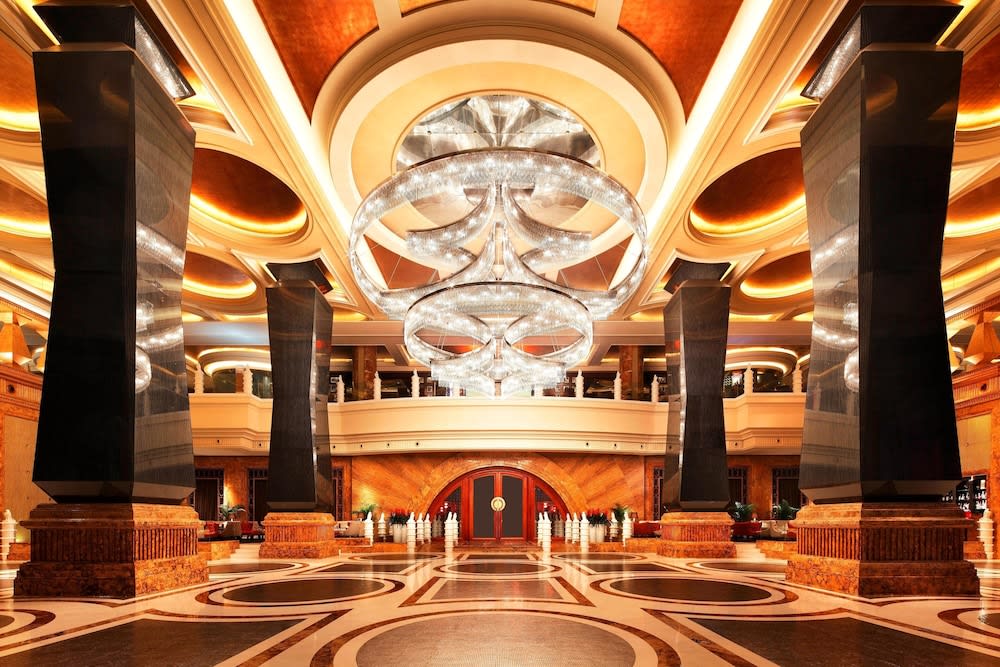 Sheraton Shenzhen Futian Hotel 2