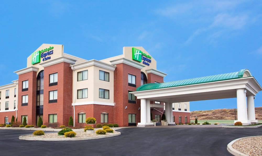 Holiday Inn Express & Suites FRANKLIN - OIL CITY by IHG 1