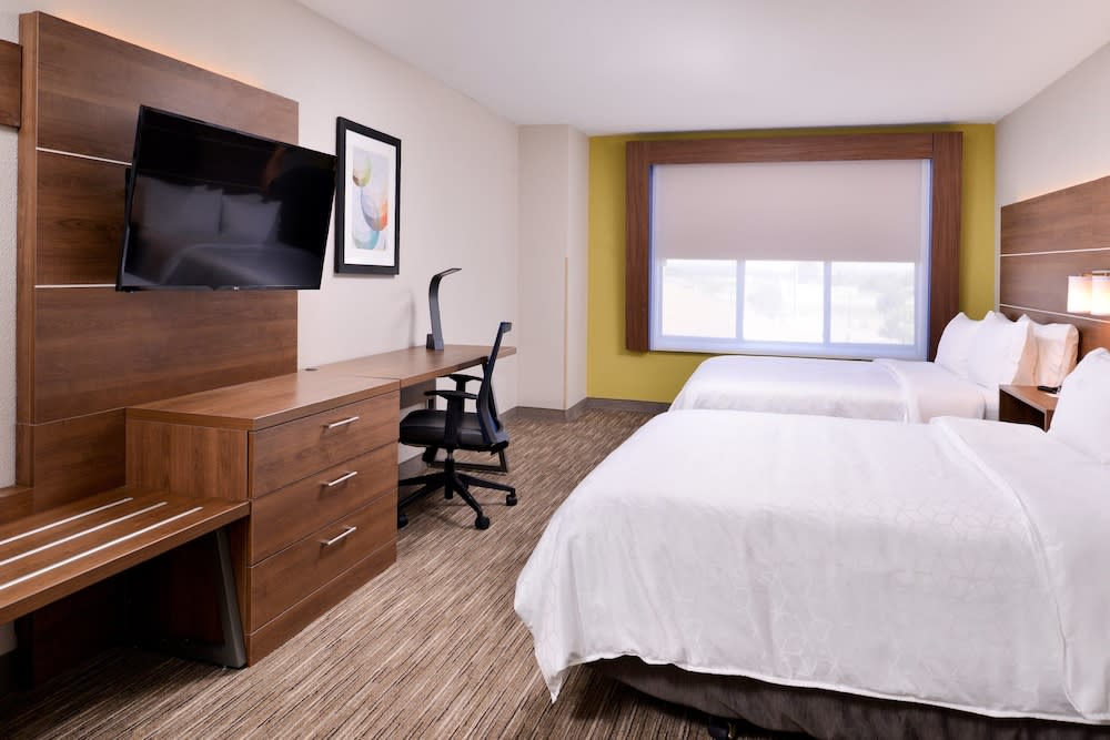 Holiday Inn Express & Suites SELMA by IHG 2