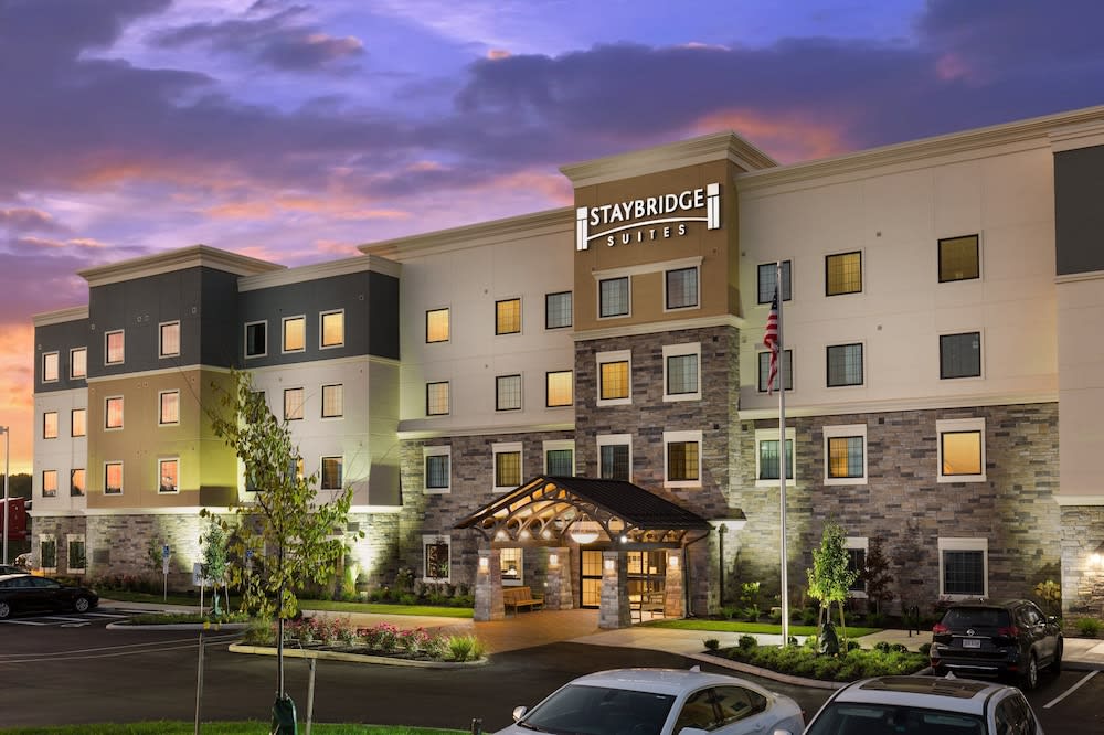 Staybridge Suites COLUMBUS POLARIS by IHG 1