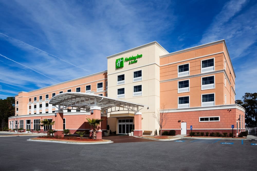 Holiday Inn & Suites BEAUFORT @ HIGHWAY 21 by IHG 1