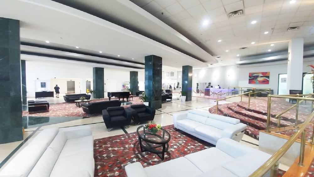 Ocean Front Casablanca Studios with FULL KITCHENS & Beach access By BL Rentals 4