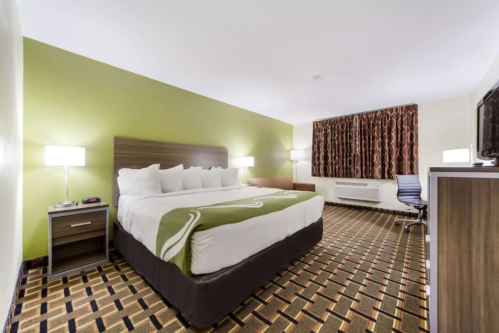 Quality Inn Lincoln Cornhusker 5