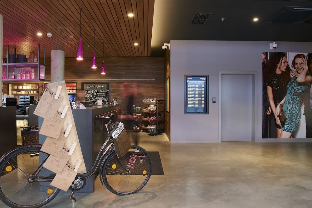 Moxy Frankfurt Airport 3