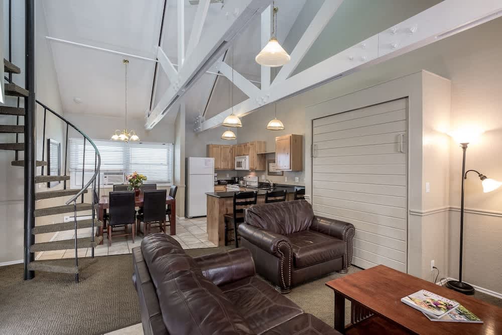 Sweetwater Lift Lodge 1