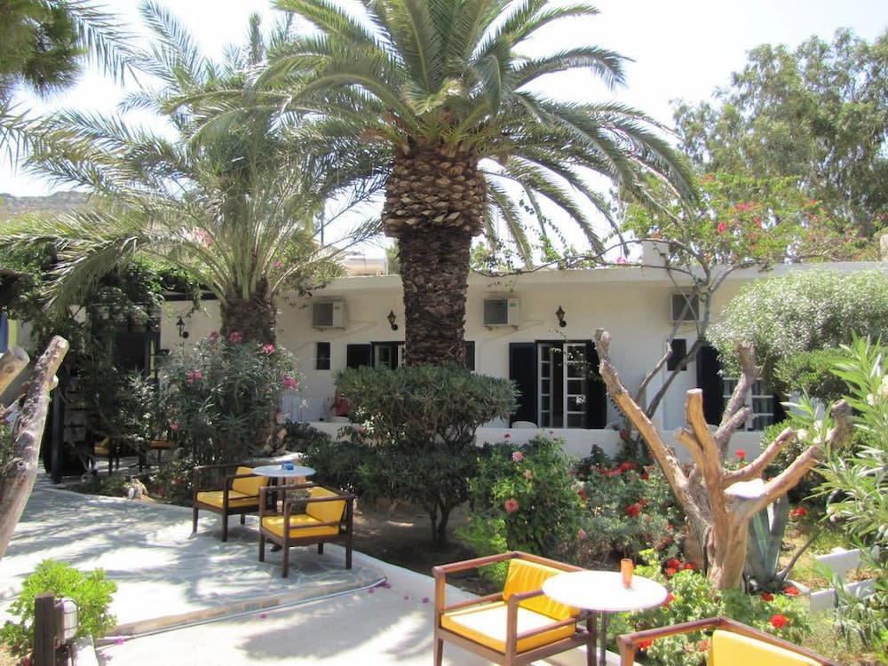 Eden Ios Rooms 1