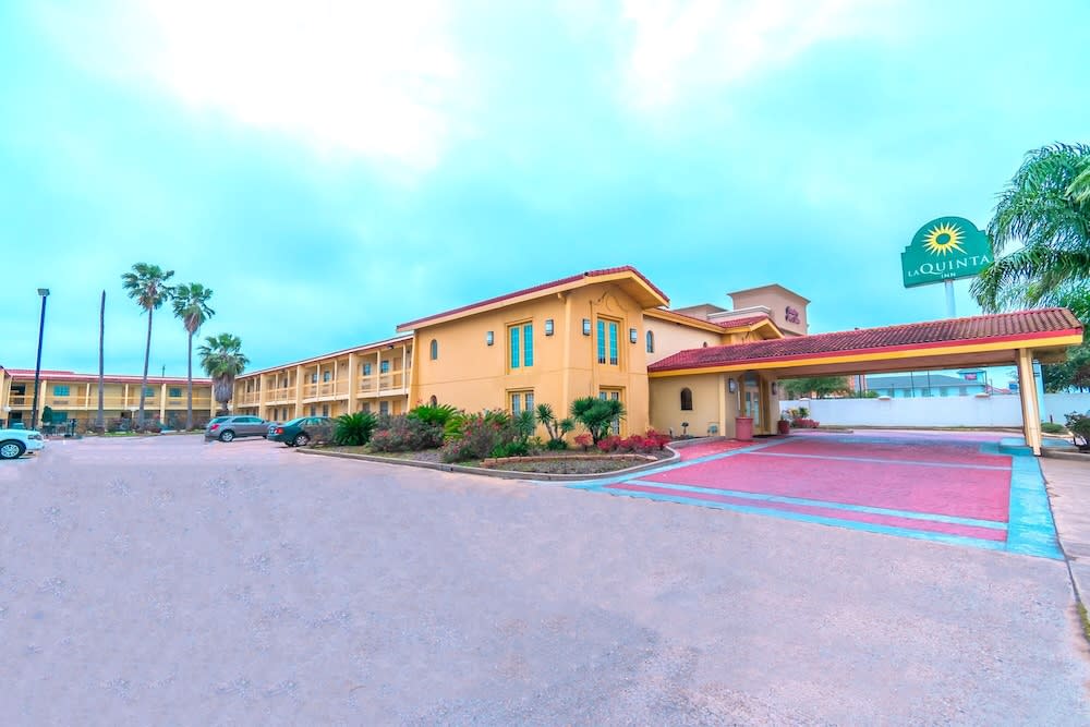 La Quinta Inn by Wyndham Clute Lake Jackson 1