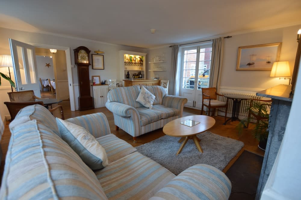 Chantry Hotel 1