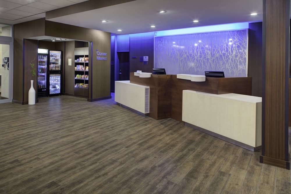 Fairfield Inn & Suites by Marriott Detroit Canton 1