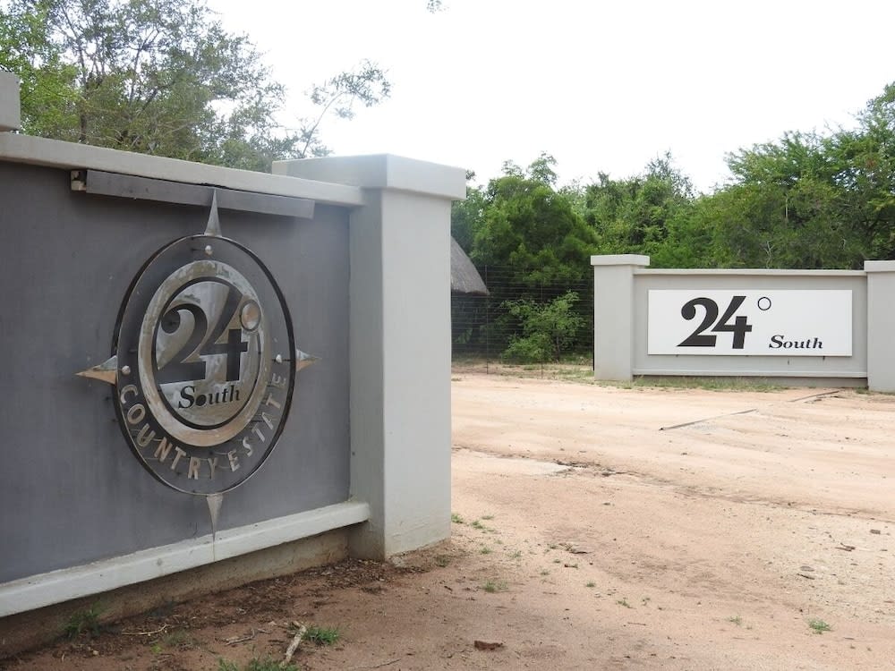 24 Degrees South Country Estate 1
