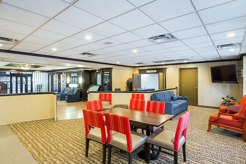 Comfort Inn Cleveland Downtown 2
